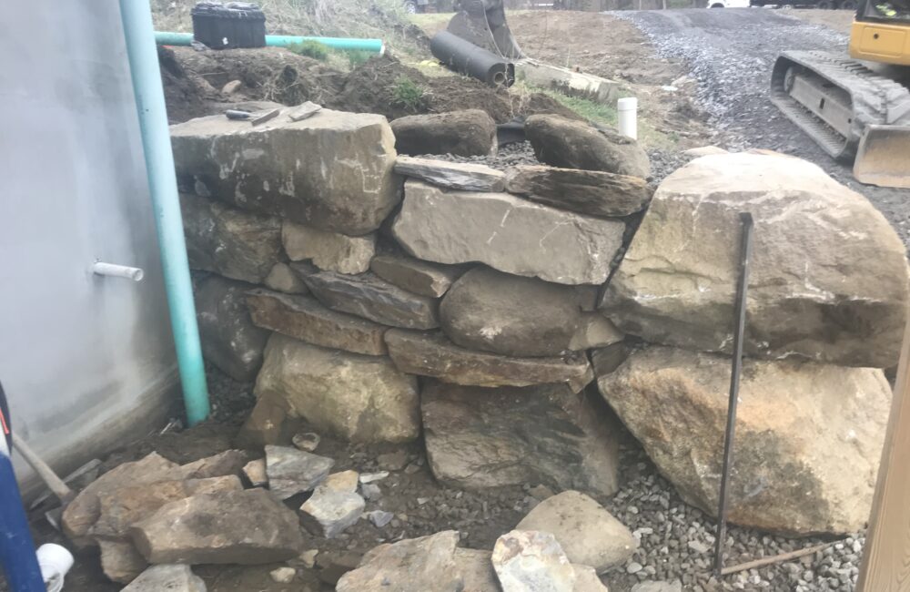 Stone retaining wall
